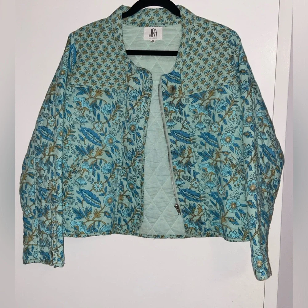 Light Jacket Size M - Picture 1 of 5